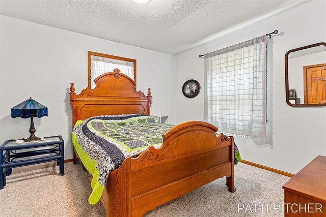 13369 Forest Park Drive, Grand Haven, MI 49417