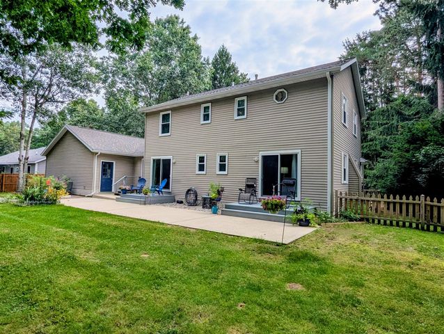 13369 Forest Park Drive, Grand Haven, MI 49417