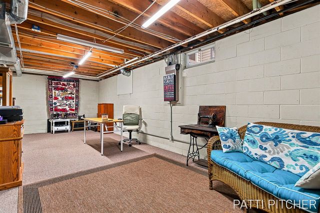 13369 Forest Park Drive, Grand Haven, MI 49417