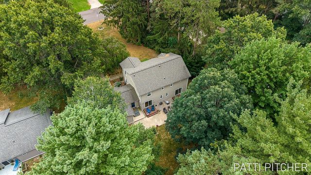 13369 Forest Park Drive, Grand Haven, MI 49417