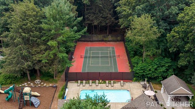 13369 Forest Park Drive, Grand Haven, MI 49417