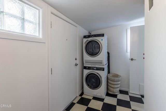 2738 Medlow Avenue, Los Angeles, CA 90065