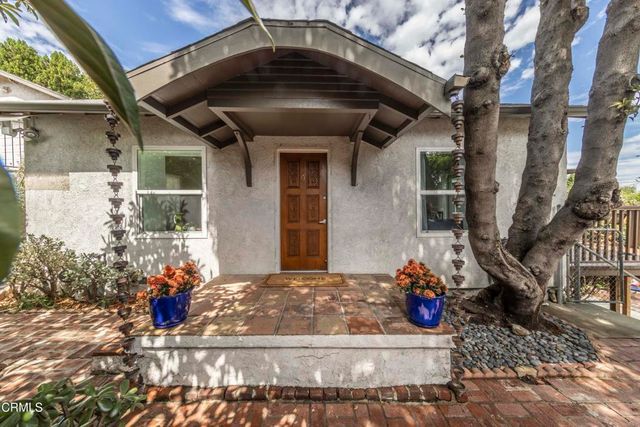 2738 Medlow Avenue, Los Angeles, CA 90065