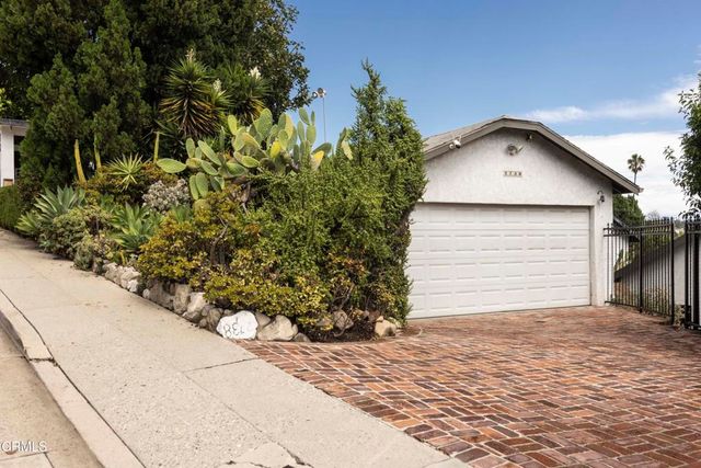 2738 Medlow Avenue, Los Angeles, CA 90065