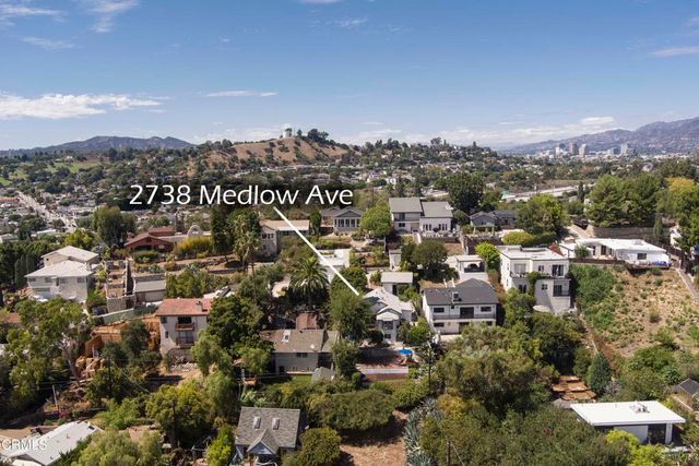 2738 Medlow Avenue, Los Angeles, CA 90065