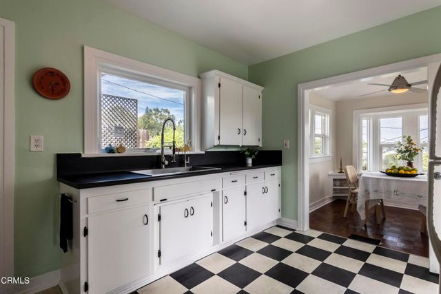 2738 Medlow Avenue, Los Angeles, CA 90065