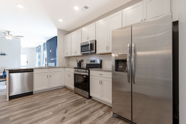 306 Claude Cir, Clarksville, TN 37042