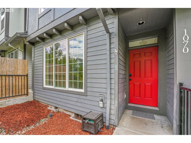 1070 Se NAZOMI Ave, Hillsboro, OR 97123