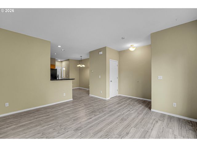 1070 Se NAZOMI Ave, Hillsboro, OR 97123