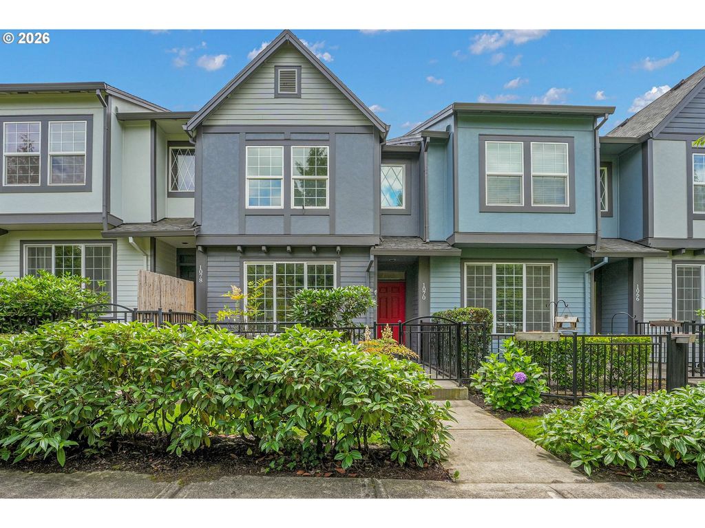 1070 Se NAZOMI Ave, Hillsboro, OR 97123