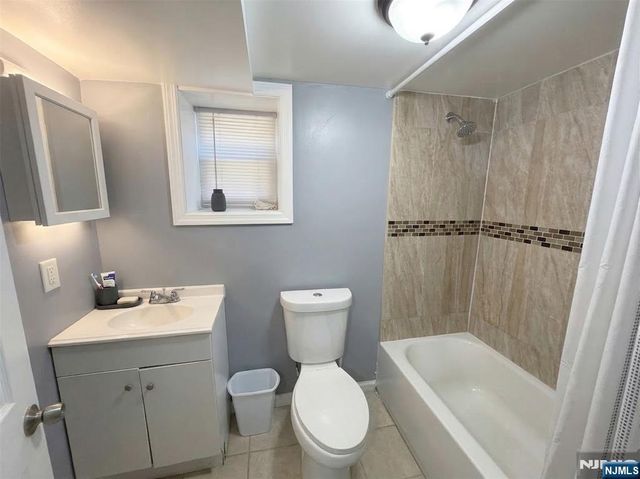 237-239 6th Avenue, Newark, NJ 07107