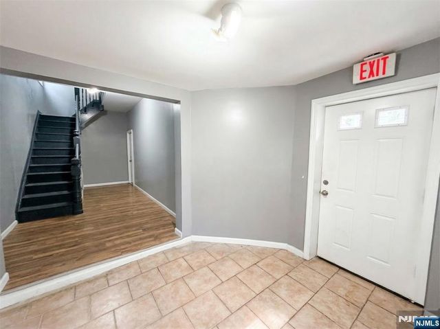 237-239 6th Avenue, Newark, NJ 07107