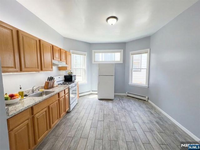 237-239 6th Avenue, Newark, NJ 07107