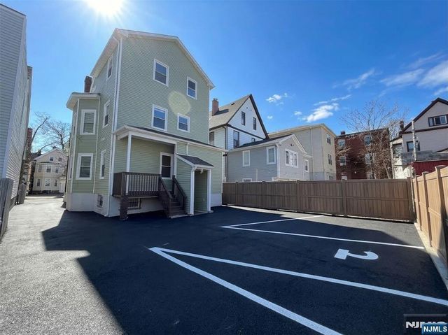 237-239 6th Avenue, Newark, NJ 07107