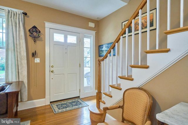 3113 2ND RD N, Arlington, VA 22201
