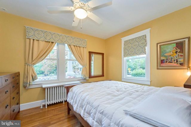 3113 2ND RD N, Arlington, VA 22201