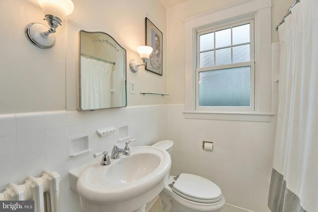 3113 2ND RD N, Arlington, VA 22201