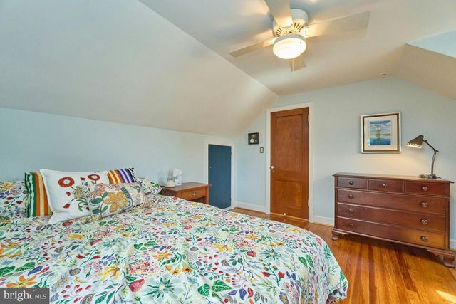 3113 2ND RD N, Arlington, VA 22201