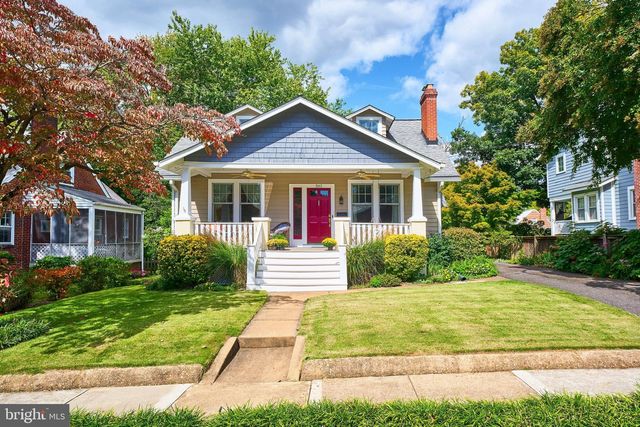 3113 2ND RD N, Arlington, VA 22201