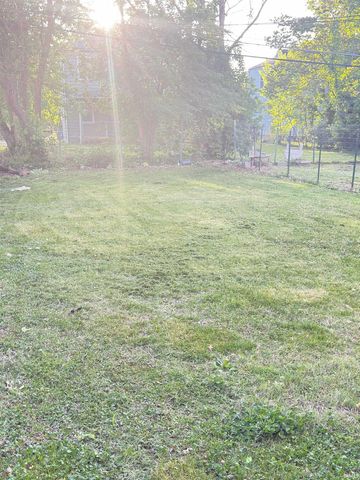 1217 1219 Corregidor Circle, Evansville, IN 47714