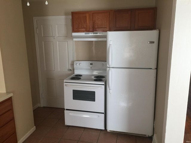 1217 1219 Corregidor Circle, Evansville, IN 47714