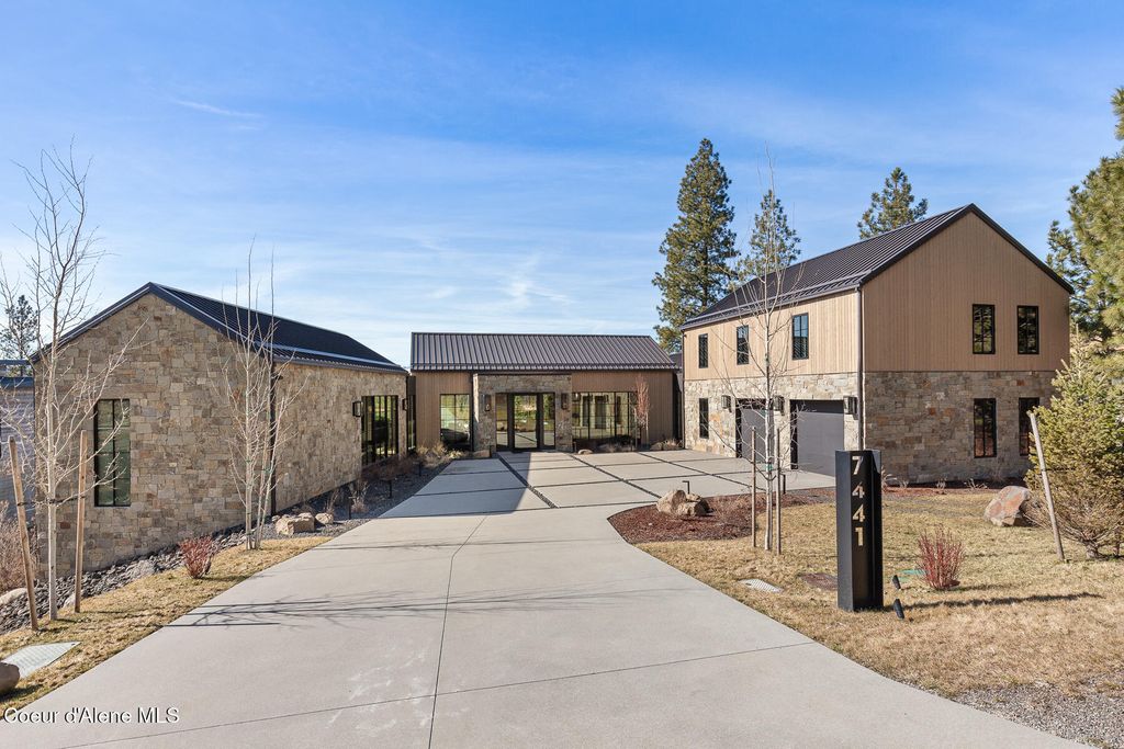 7441 S BUCKRAIL RD, Harrison, ID 83833