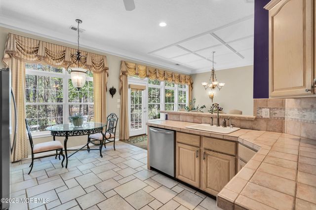 52 Summerwinds Drive, Lakewood, NJ 08701