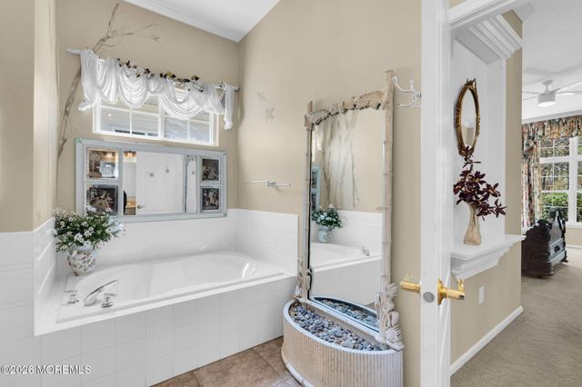 52 Summerwinds Drive, Lakewood, NJ 08701