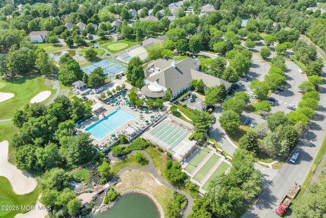 52 Summerwinds Drive, Lakewood, NJ 08701