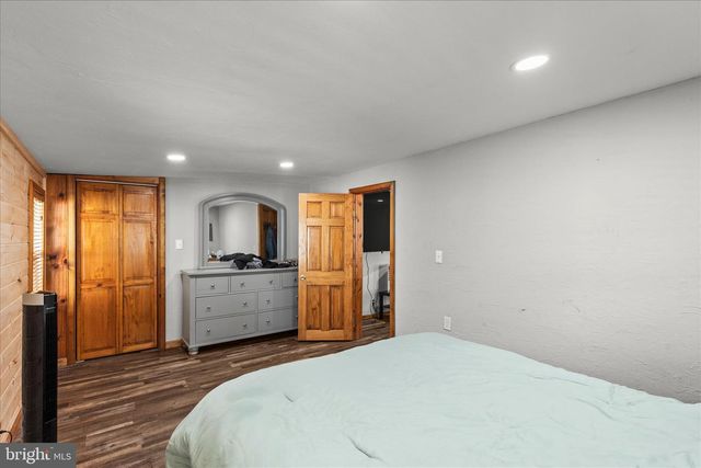 4211 CONEWAGO RD, Dover, PA 17315