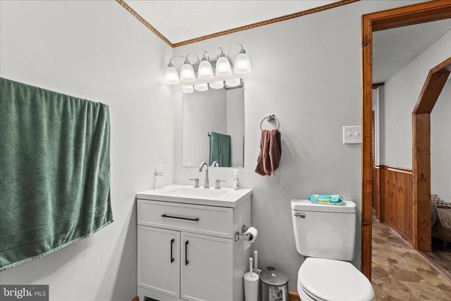 4211 CONEWAGO RD, Dover, PA 17315