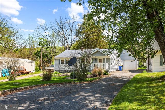 4211 CONEWAGO RD, Dover, PA 17315