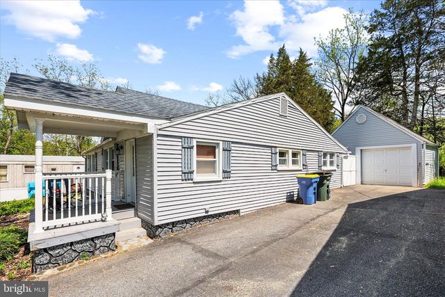 4211 CONEWAGO RD, Dover, PA 17315