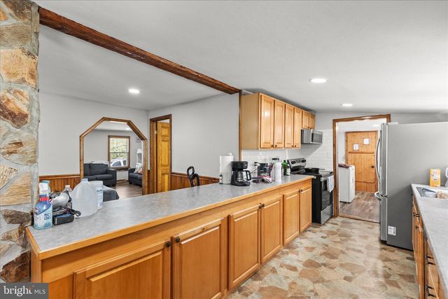 4211 CONEWAGO RD, Dover, PA 17315
