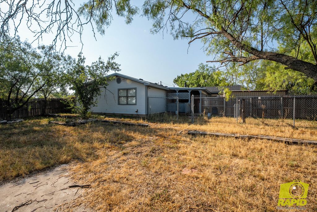 Image 36 of property listing at 110 Kennedy Drive, San Angelo, TX 76905
