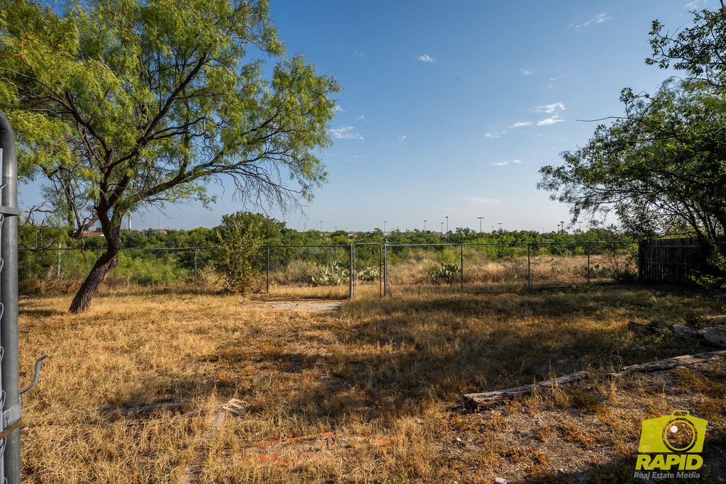 Image 37 of property listing at 110 Kennedy Drive, San Angelo, TX 76905