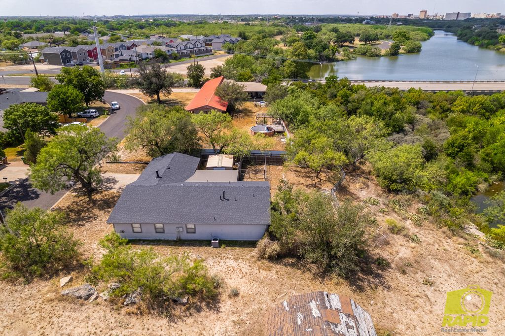 Image 47 of property listing at 110 Kennedy Drive, San Angelo, TX 76905