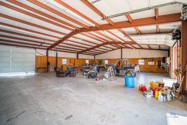 6873 Green Oaks Dr, Christoval, TX 76935