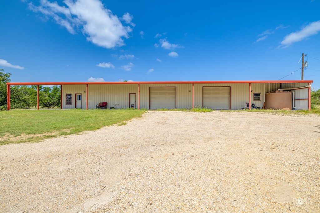 Image 28 of property listing at 6873 Green Oaks Drive, Christoval, TX 76935