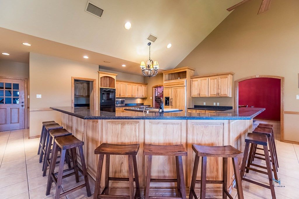 Image 8 of property listing at 6873 Green Oaks Drive, Christoval, TX 76935