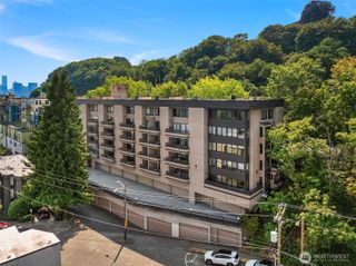 700 Crockett Street #104, Seattle, WA 98109