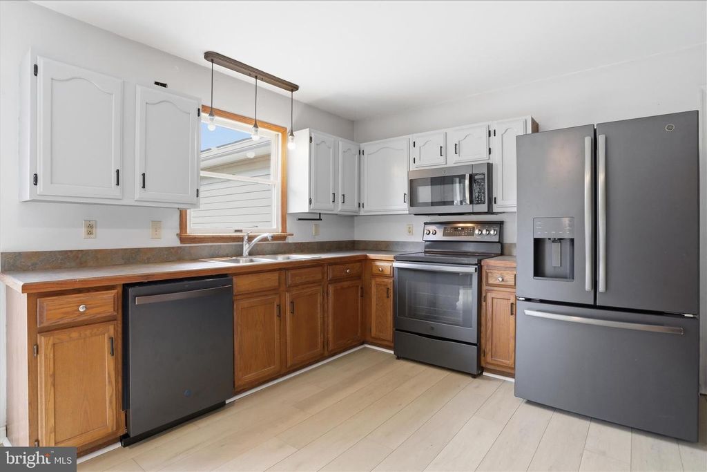 Image 14 of property listing at 13733 BARNHART RD, Clear Spring, MD 21722
