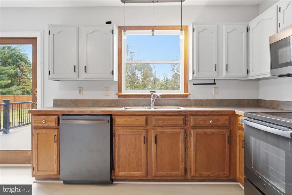 Image 16 of property listing at 13733 BARNHART RD, Clear Spring, MD 21722
