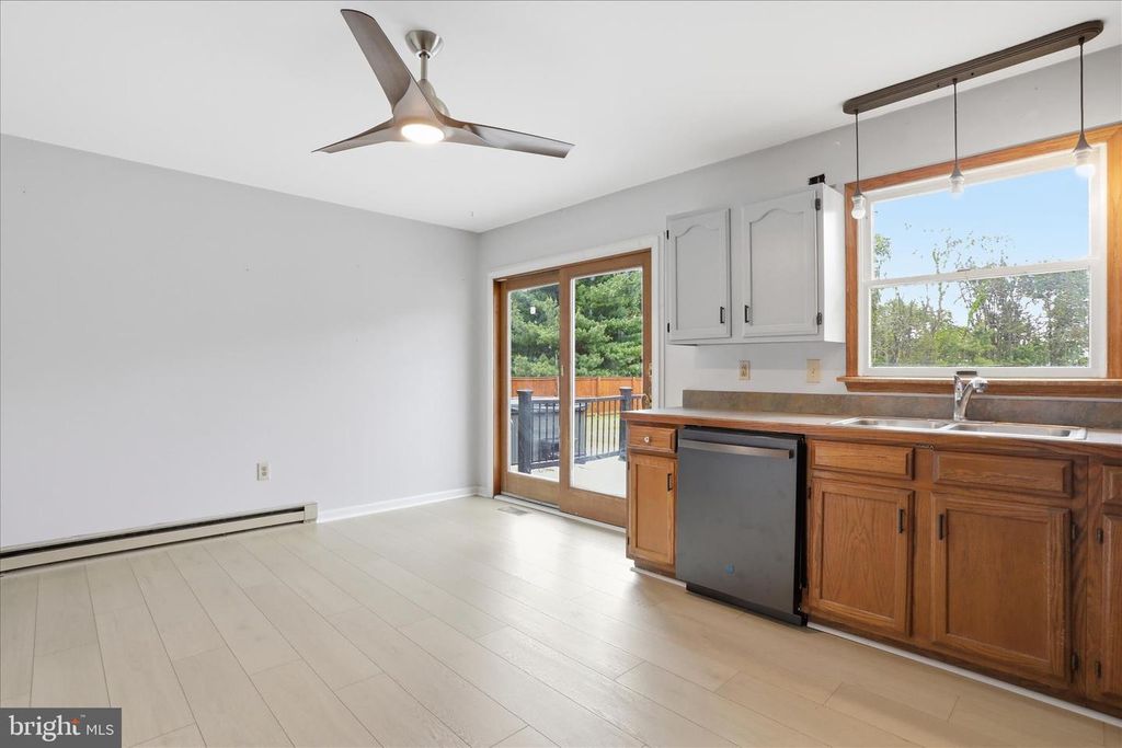 Image 18 of property listing at 13733 BARNHART RD, Clear Spring, MD 21722