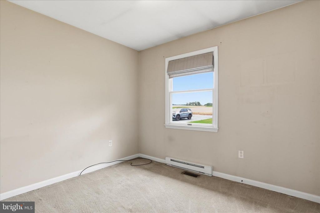 Image 6 of property listing at 13733 BARNHART RD, Clear Spring, MD 21722