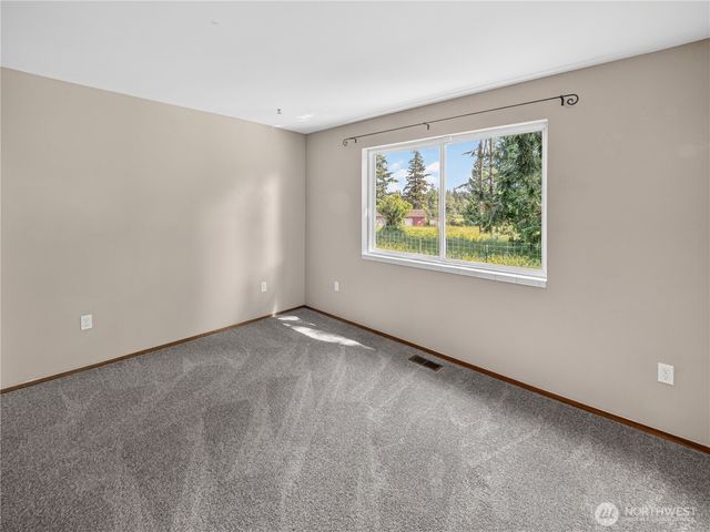 22430 SE 392nd Street, Enumclaw, WA 98022