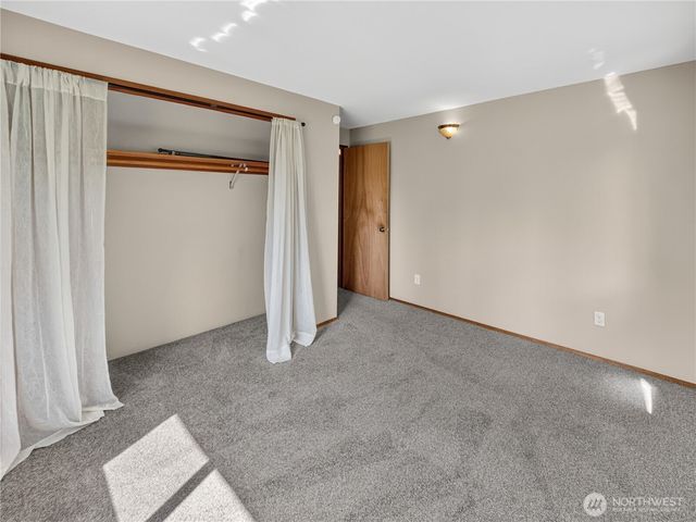 22430 SE 392nd Street, Enumclaw, WA 98022