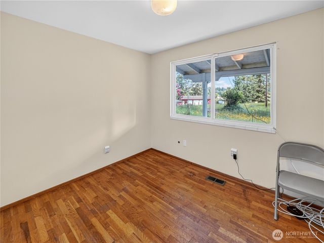 22430 SE 392nd Street, Enumclaw, WA 98022