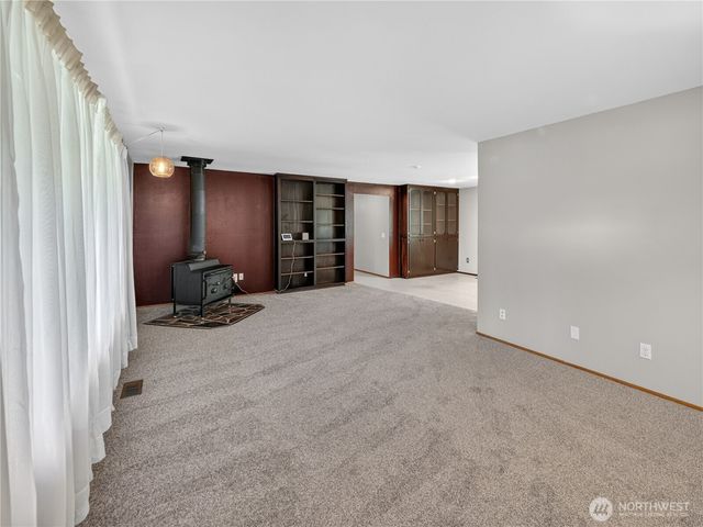 22430 SE 392nd Street, Enumclaw, WA 98022