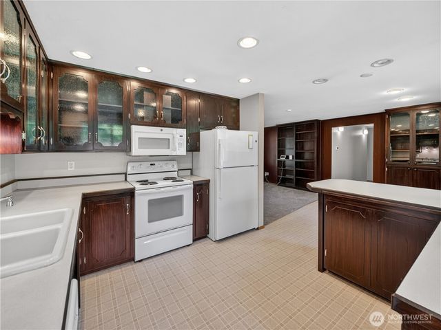22430 SE 392nd Street, Enumclaw, WA 98022